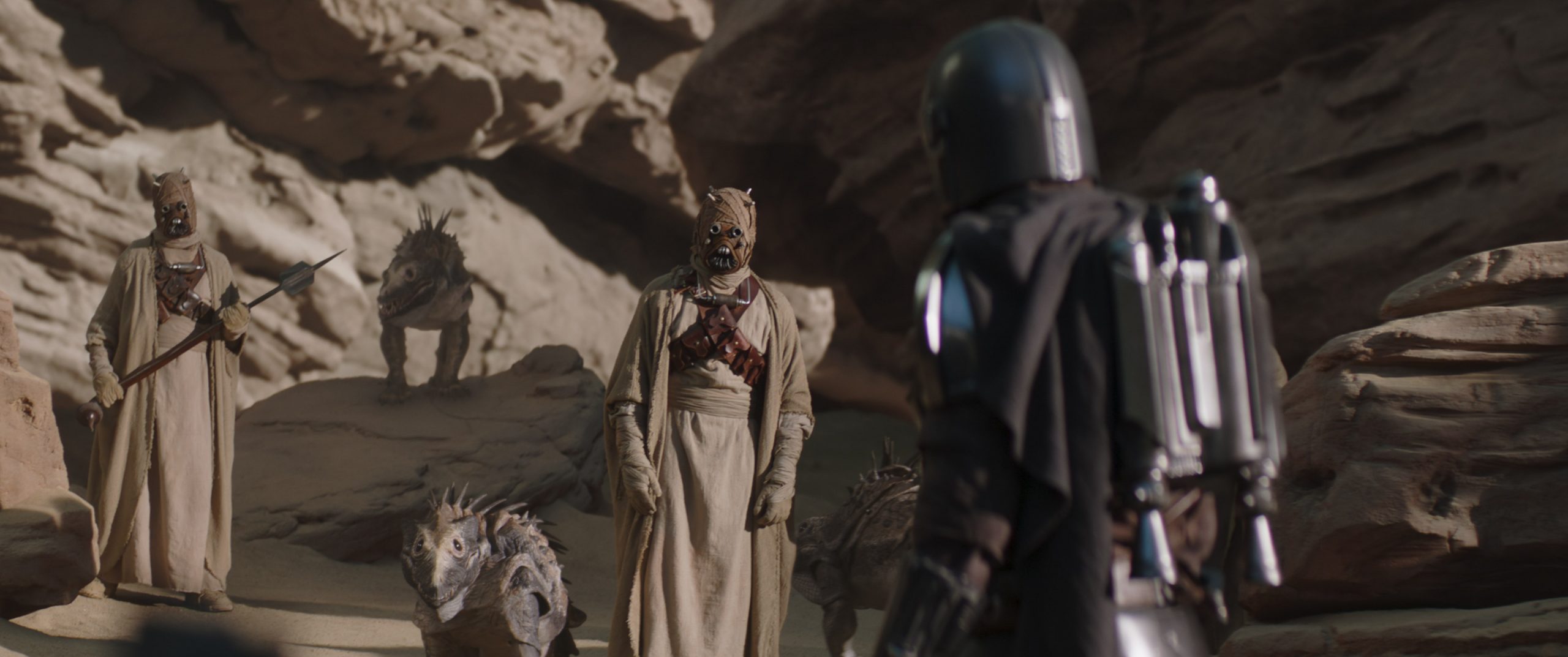 The Mandalorian Episode 9- The Marshal, Mando and the Tusken Raiders